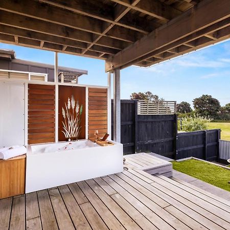 Taranaki Beach House - Great Sea Views Villa Waitara Dış mekan fotoğraf