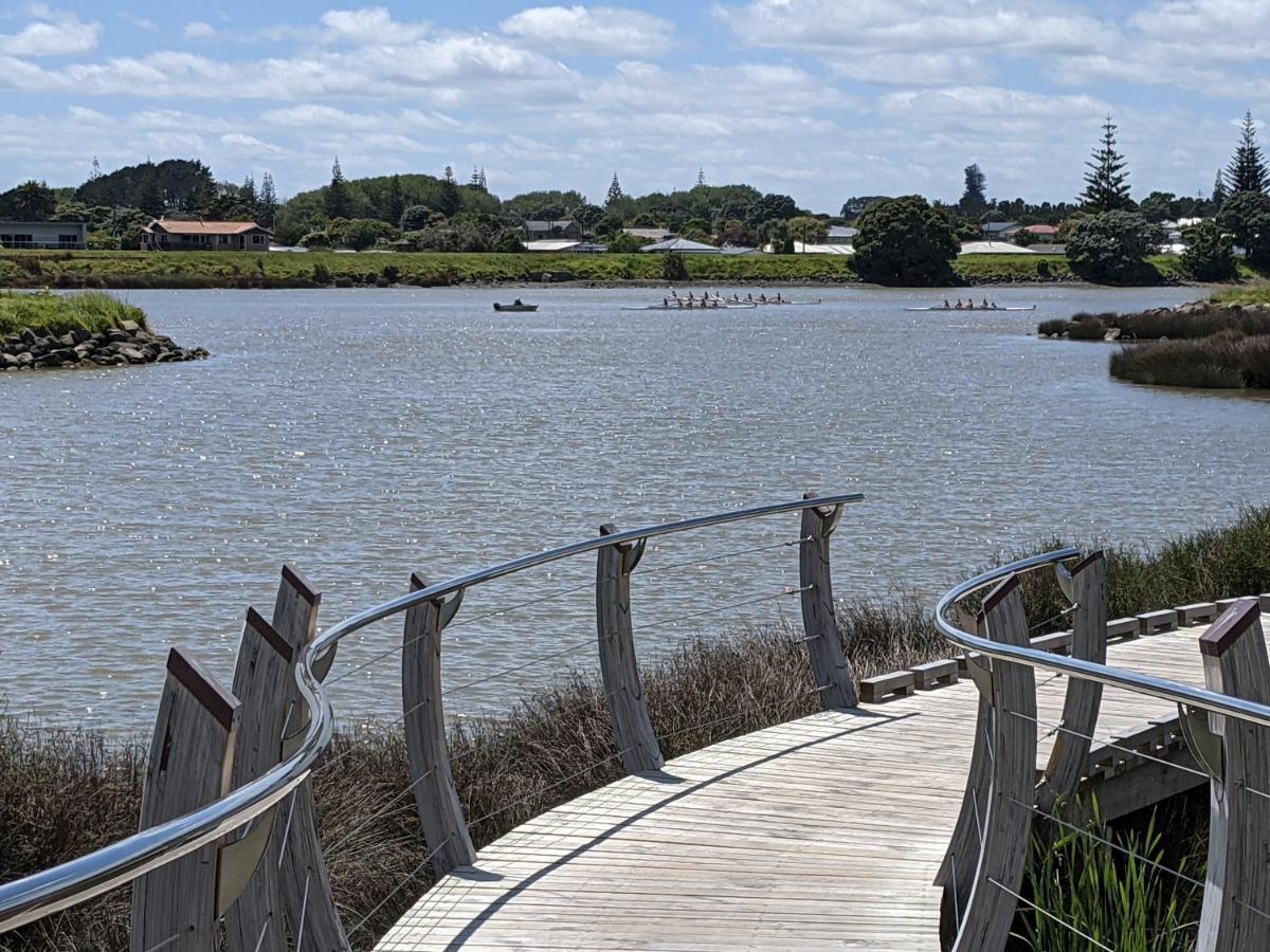 Taranaki Beach House - Great Sea Views Villa Waitara Dış mekan fotoğraf